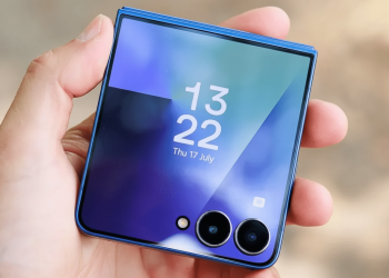 Samsung Galaxy Z Flip 8