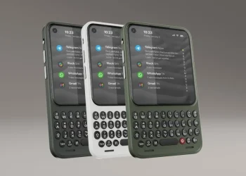 Clicks Communicator smartphone