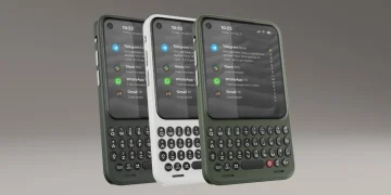 Clicks Communicator smartphone