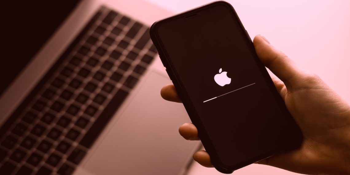 Apple phone theft