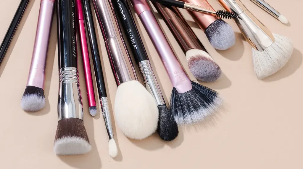 Clean Makeup Brushes
