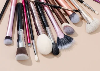 Clean Makeup Brushes