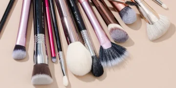 Clean Makeup Brushes