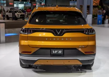 VinFast Aims for 300,000 EV Deliveries in 2026, Expanding Across Key Asian Markets