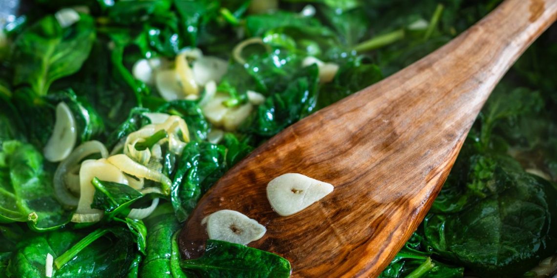 cook spinach