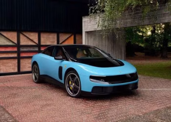 ferrari-ev-backlash