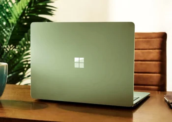 Surface Laptop 8